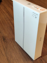 عرض اخر جهاز الــ I pad 9 wifi 256GB جديد متبرشم اللون جراي بضمان